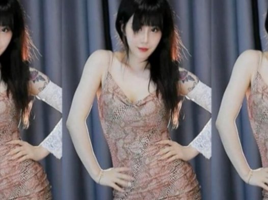 网易CC鬼鬼至尊版收费视频,表情哨子定制舞蹈资源